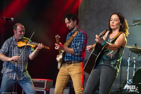 Un concert de plus pour Laurette CANYON photographiée par Emmanuel MARIN